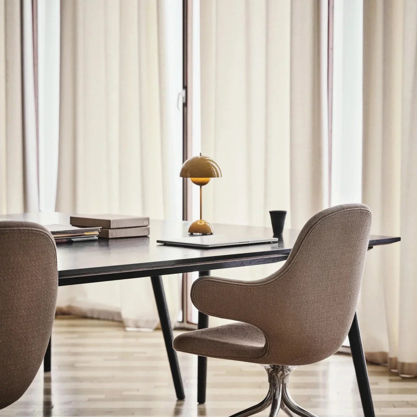 AuroraGlo - Draadloze Tafellamp met Dimbare Verlichting en Elegant Ontwerp - Snoerloos en Veelzijdig-4