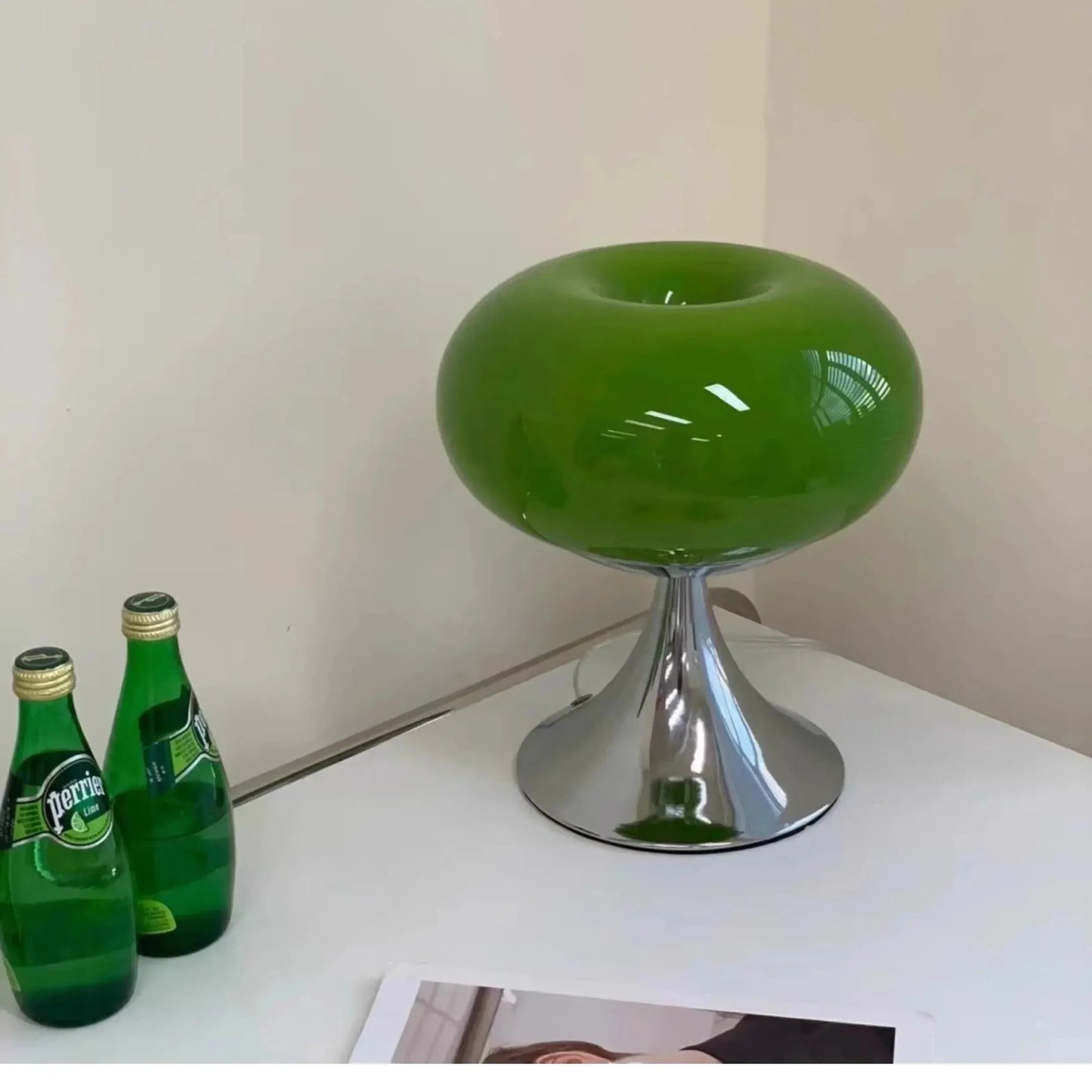 Vintage Appelvormige Tafellamp - Antieke Stijl met Wit en Groen Glas - Ijzer en Glazen Steen, Draaiknop Schakelaar, Halogeen Verlichting-4