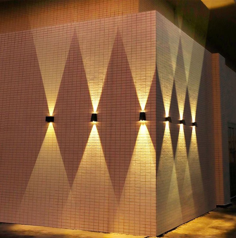 SOLARGLIDE Solar Wandlamp Gevellamp – Draadloze Buitenverlichting met Zonnepaneel & Verstelbare Lichtstraal | IP54 Weerbestendig