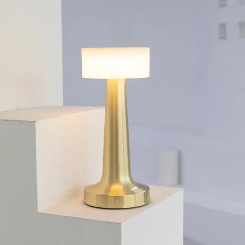 Elegante Oplaadbare Tafellamp - Warm Gloed, USB-C, Compact Metaal en Vezel, 36 Uur Batterijduur, Ideaal voor Sfeerverlichting-1