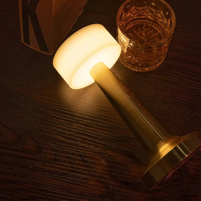 Elegante Oplaadbare Tafellamp - Warm Gloed, USB-C, Compact Metaal en Vezel, 36 Uur Batterijduur, Ideaal voor Sfeerverlichting-2