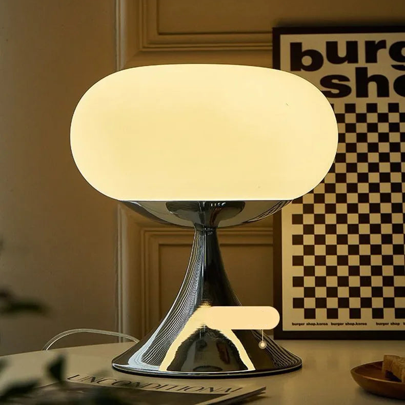 Vintage Appelvormige Tafellamp - Antieke Stijl met Wit en Groen Glas - Ijzer en Glazen Steen, Draaiknop Schakelaar, Halogeen Verlichting-1