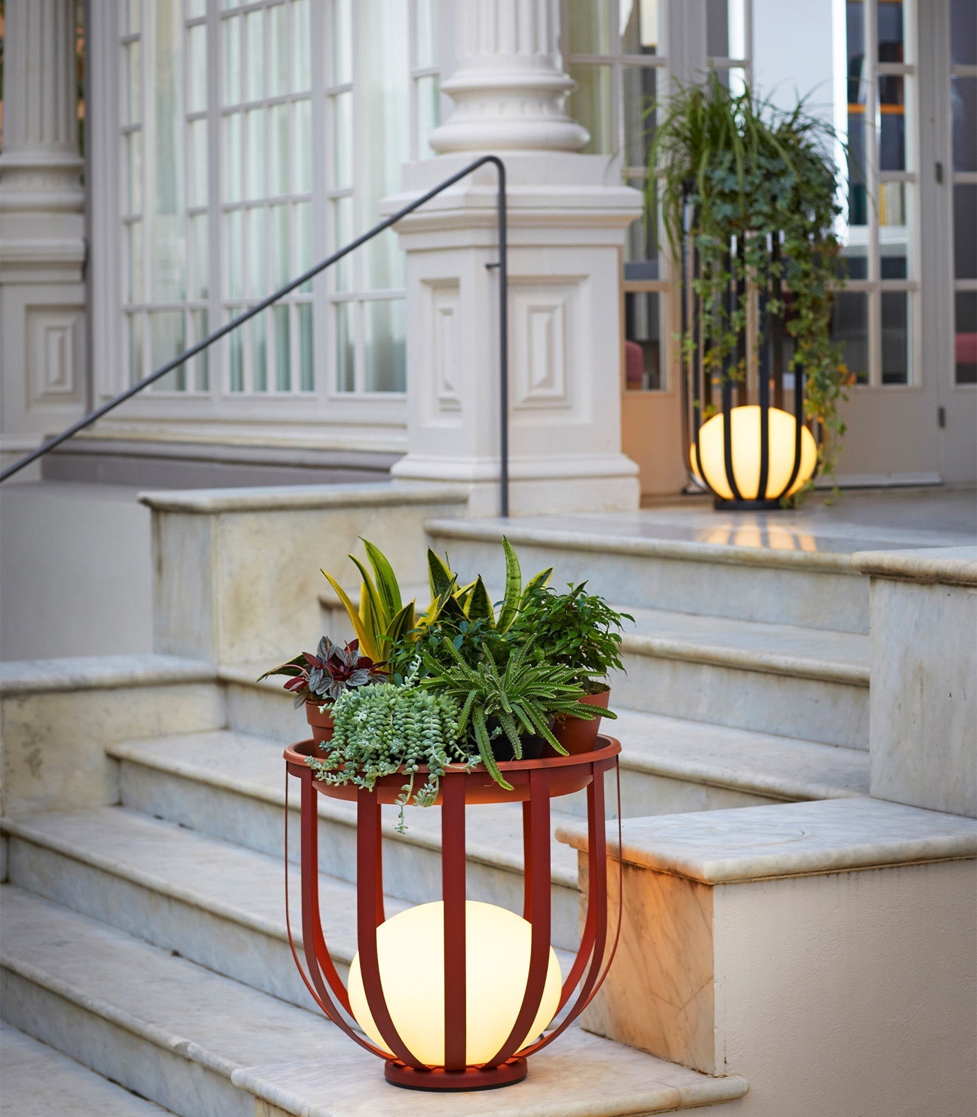 LUMBLOOM Luxe Buitenlamp | 2-in-1 Bloembak & Verlichting voor Tuin & Terras